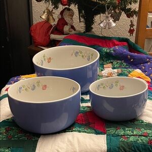 SALE🌻HALL’S SUPERIOR Ceramic Nesting Bowls